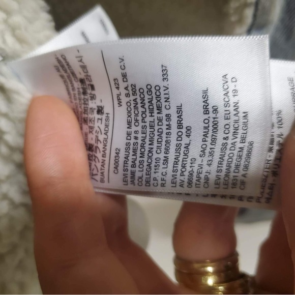 Levi's Men's Vintage Fit Trucker Jacket - Picture 4 of 12